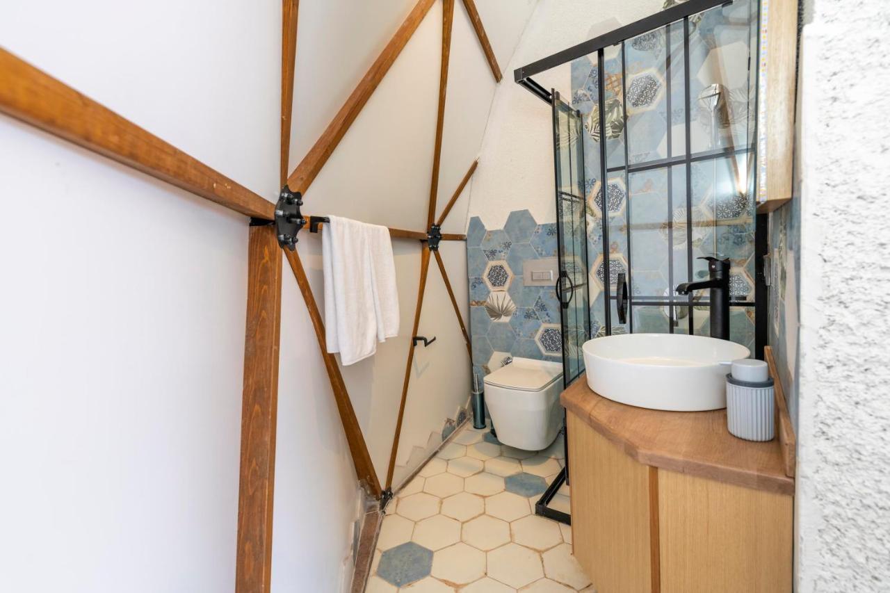 Kalkan Dome Suites & Deluxe-Glamping Holiday In Kalkan Kas Exterior photo
