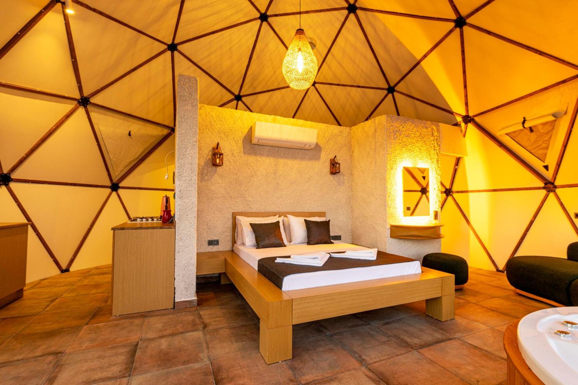 Kalkan Dome Suites & Deluxe-Glamping Holiday In Kalkan Kas Exterior photo