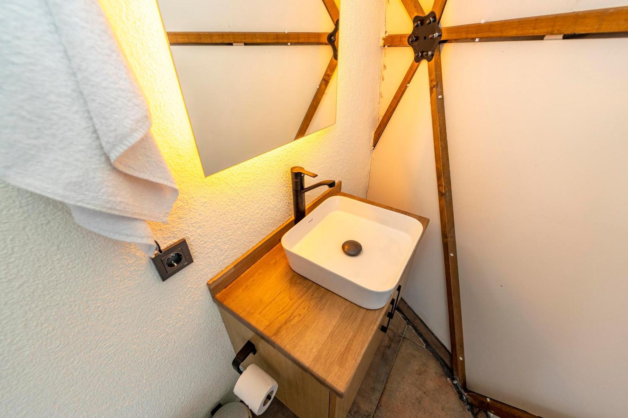 Kalkan Dome Suites & Deluxe-Glamping Holiday In Kalkan Kas Exterior photo